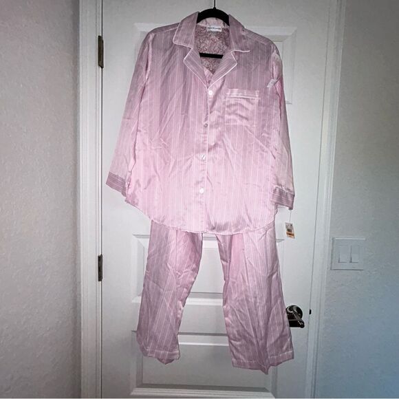 New, Miss Elaine Stripe Print Pajama Lounge Wear 2 Pc. Set - Picture 1 of 11